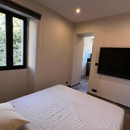 Studio Centre-Ville Du Lavandou เลอลาวองดูว์ ภายนอก รูปภาพ